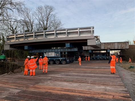 Sarens Sarens Replaces A 300t Bridge In The Uk