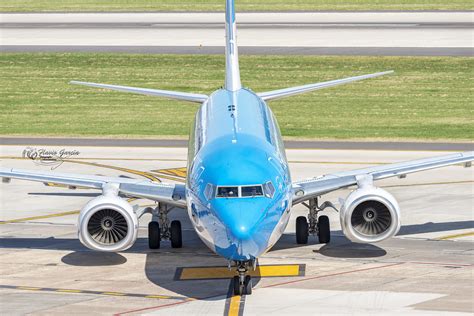 DSC4634 BOEING 737 800 AEROLINEAS ARGENTINAS LV GKS Flickr