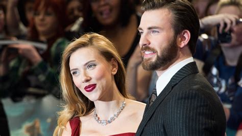 Scarlett Johansson Chris Evans Reunite In Project Artemis