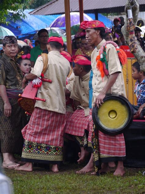 Gendang Beleq Musik Tradisional Suku Sasak Kelanaku