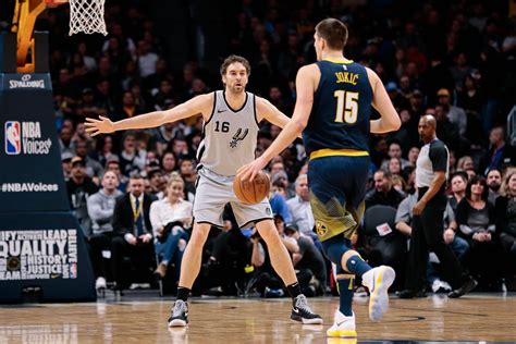 Jokic triple-double lifts Nuggets over Spurs | 9news.com