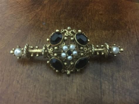 Florenza Brooch Collectors Weekly
