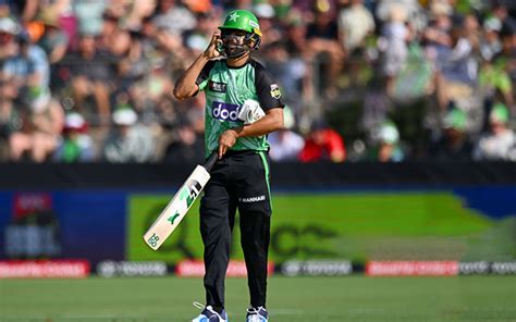 BBL 2023 24 Haris Rauf Comes Out To Bat Without Pads Video Goes Viral