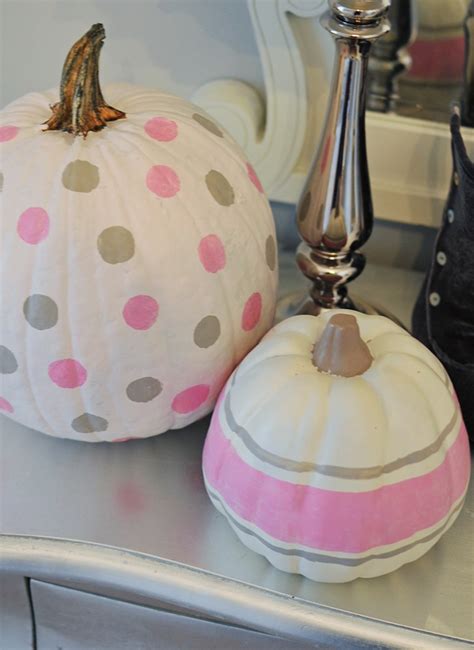 20 Pretty Pink Halloween Decoration Ideas Homemydesign