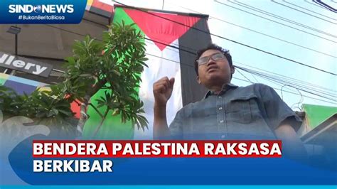 Pemilik Galeri Lukis Di Jember Viral Pasang Bendera Palestina Raksasa