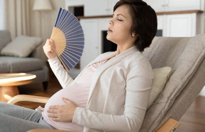 Hot Flashes In Pregnancy Why Do I Feel Hot And What Helps Goodto