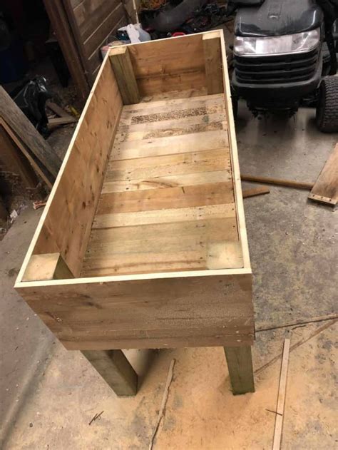 Raised Pallet Planter Box Pallets Pallet Planter Box Garden