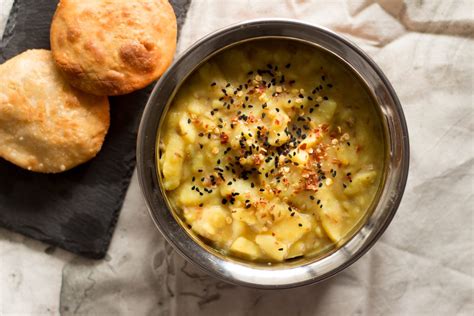 Aloo Ki Tarkari Potato Curry Vegetarian Mirchi Tales