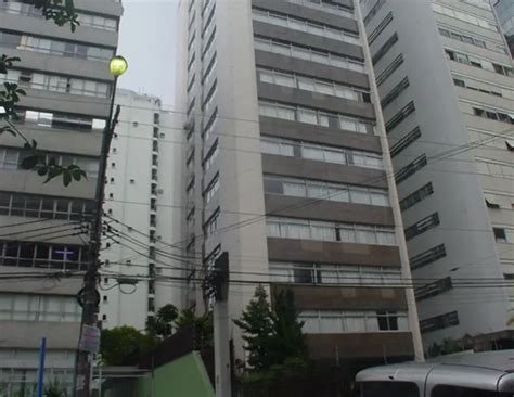 Condomínio Edificio Charrua Rua Leôncio de Carvalho 280 Paraíso