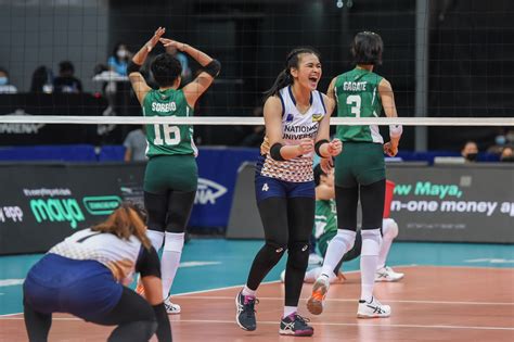 Uaap Volleyball Nu Dominates La Salle In Game 1 Nears Crown