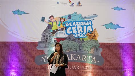 Fifgroup Bagikan Beasiswa Kepada Bagi Anak Karyawan