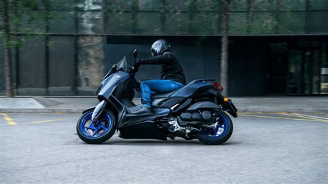 Yamaha Xmax Y Versiones Tech Max Motociclo