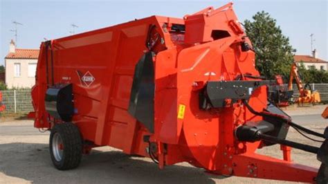 Kuhn Pailleuse Primor 15070