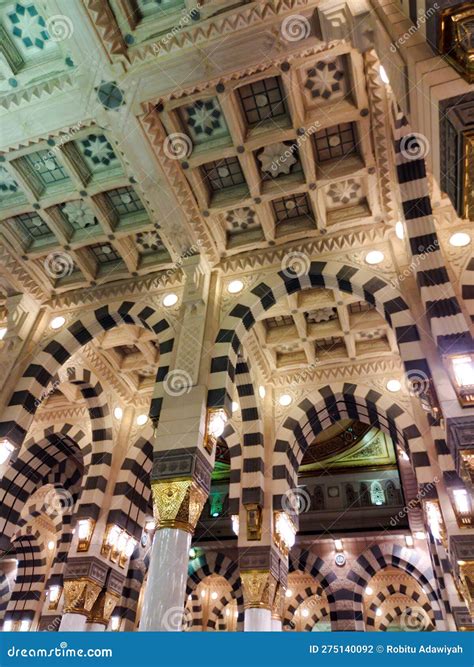 The Interior Architecture Of Al Masjid An Nabawi Prophet S Mosque