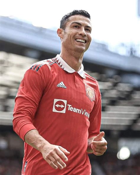 cristiano ronaldo    player  recieve criticism