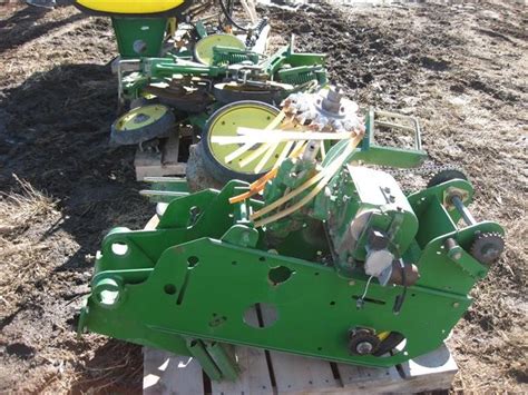 John Deere 12 Row Planter Starter Fertilizer System Bigiron Auctions