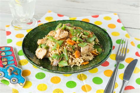 Kip Met Noedels En Groenten Recept HelloFresh