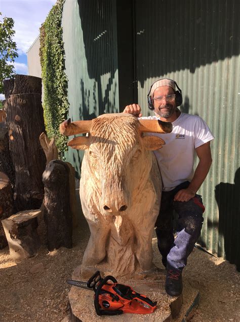 Busto De Toro De Lidia Javier Gisbert Woodcarver