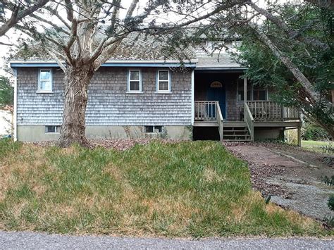 17 Stern St Jamestown Ri 02835 Zillow