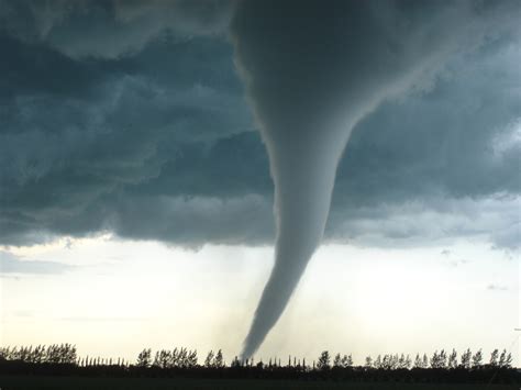 Tornado Warnung Für Deutschland Es Wird Heftig Laut Meteorologen