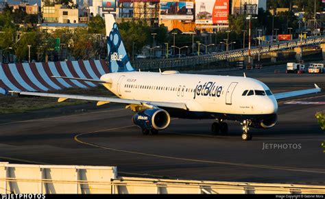 N536JB Airbus A320 232 JetBlue Airways Gabriel Mora JetPhotos