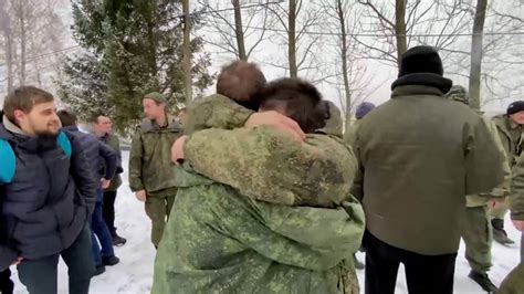 Ukraine War Dozens Of Soldiers Freed In Prisoner Swap With Russia