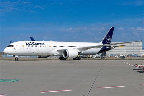 Lufthansa Boeing Dreamliner D Abpa V Images Aviation Media