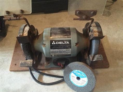 Delta 5 Inch Bench Grinder South Nanaimo Parksville Qualicum Beach