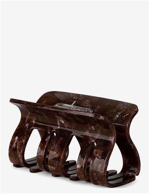 Visiting wilson's funeral home ava reveals a surprisingly peaceful chapel 5