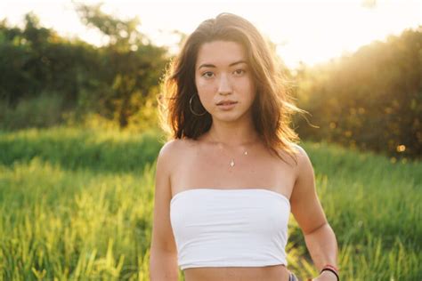 Celeb Asian Reina Hardesty Nude Photo