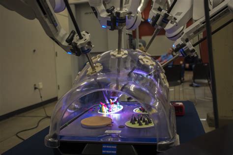 Da Vinci surgical robot visits WSU Spokane | WSU Spokane News & Events ...