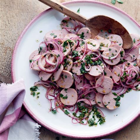 Wurst Käse Salat mit Radieschen Rezept