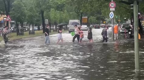 Unwetter Gewitter sorgt für Starkregen und Überschwemmungen in Berlin