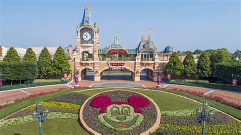 Shanghai Disneyland Reopening Shares Warm Welcomes Disney Parks Blog