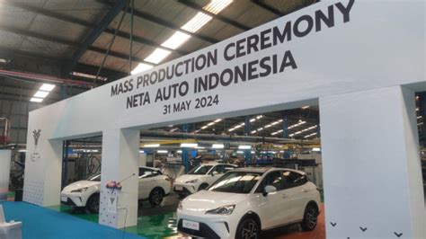 Mobil Listrik Neta V Ii Resmi Diproduksi Secara Lokal Di Bekasi