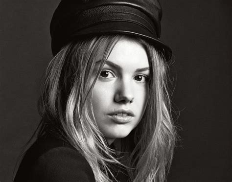 V89 Hannah Murray Cassie Skins I Love Girls