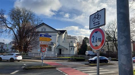 Unna Sicherheit am Kreisverkehr an der Friedrich Ebert Straße soll