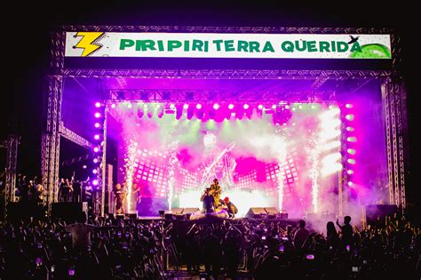 Festival Do Trabalhador Leva Quase Mil Pessoas Para Shows Na Av