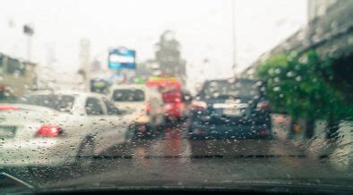 Ocho Consejos Claves Para Conducir En Tr Fico Pesado Y Lluvia