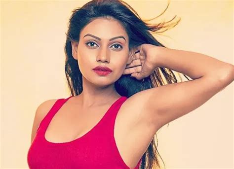 List Of Popular Ullu Web Series Hot And Glamour Actress Name And Latest Photos Check Here