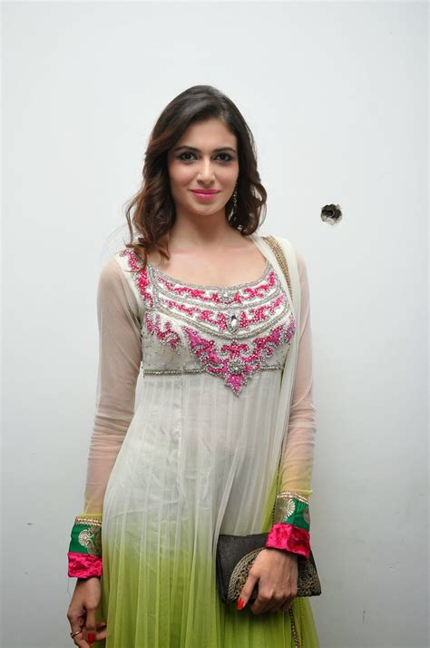 Simran Kaur Latest Hot Photoshoot FilmyScope