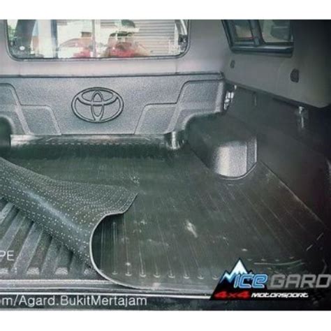 Toyota Hilux Vigo Revo Rocco Rogue Paramat Rubber Trunk Mat