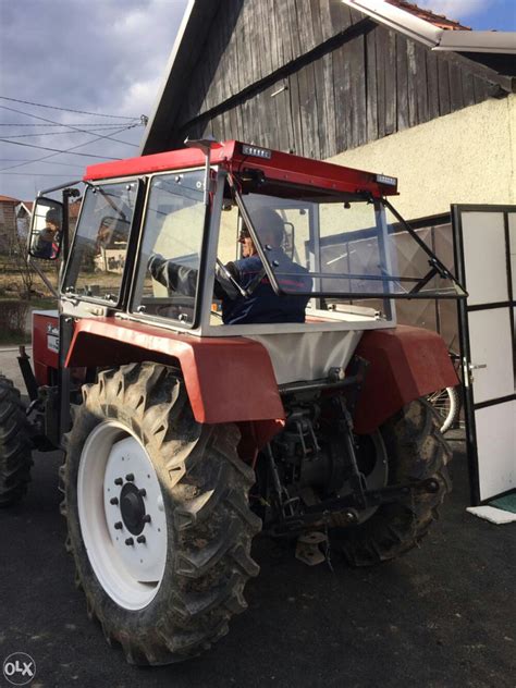 Kabina Za Traktor Steyr Eljko Modri A Agro Dijelovi Olx Ba