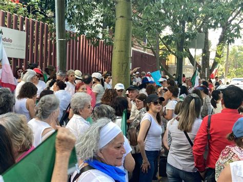 Protestan Frente A La Junta Del INE Acusan Fraude Electoral