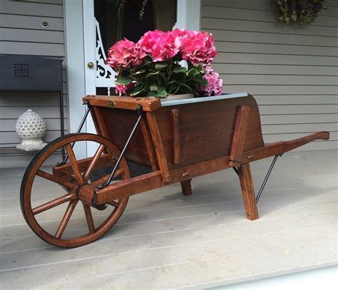 Amish Large Wooden Wheelbarrow With Removable Sideboards With Images Wooden Wheelbarrow