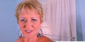 Tracy Licks Is Alone And Horny Tnaflix