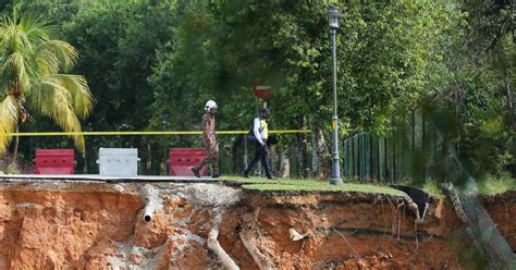 Cerucuk Besi Dipasang Elak Tanah Runtuh Merebak Ke Iim Berita Harian