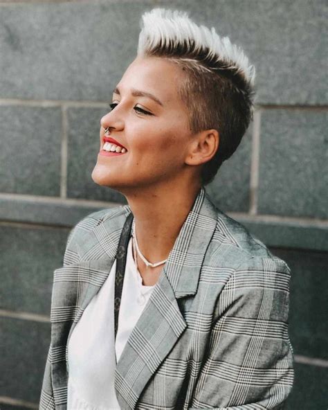 35 Most Preferred Pixie And Bob Short Haircuts 2019 Layered Haircuts For Women Wavy Bob