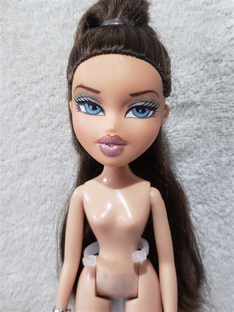 Bratz Formal Funk Dana Hobbies Toys Toys Games On Carousell