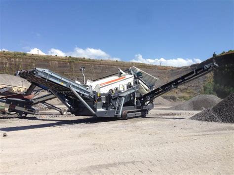 Mobile Screen Metso Outotec ST2 8 M Bar Maintenance